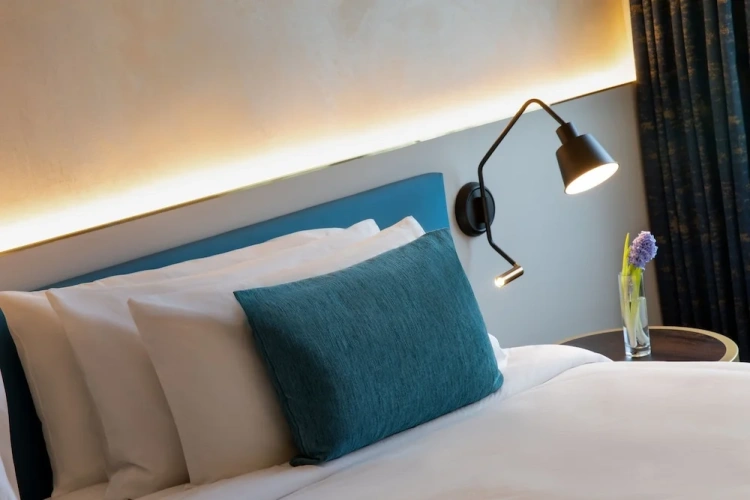 Superior Double room with balcony and with courtyard view