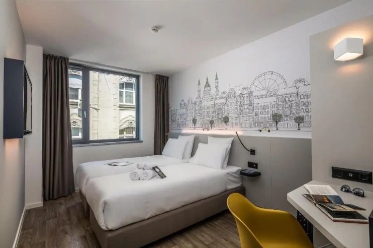Twin room
