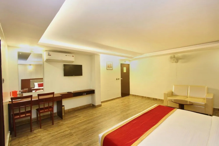 OYO 5488 Hotel The Libra