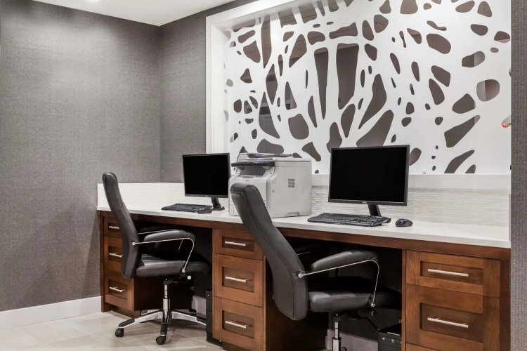 Best Western Plus Airdrie Gateway
