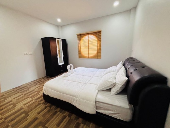 2 Bedrooms Family Villa with garden view