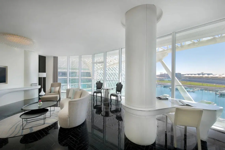1 Bedroom Urban Double Suite with balcony