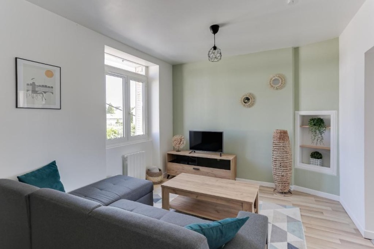 1 Bedroom Apartment