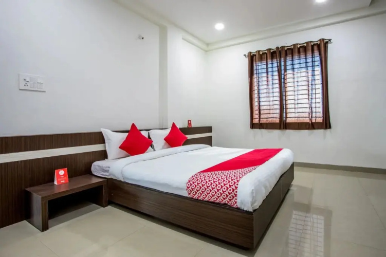 OYO 10600 Hotel 7th Cloud