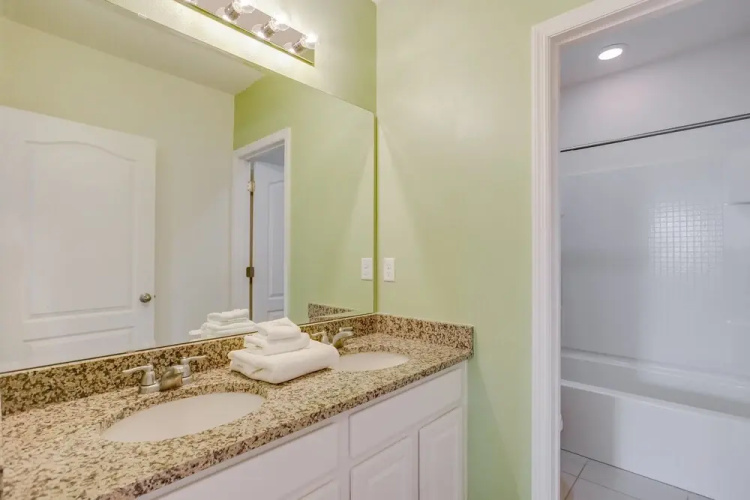 Broadaok Drive Villa Solterra 6091