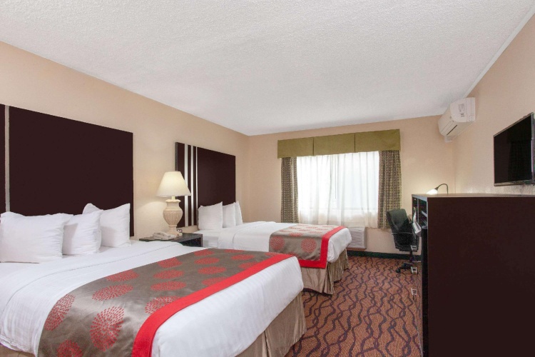 Quadruple Suite