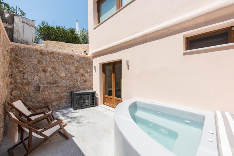 Classic Suite with garden view