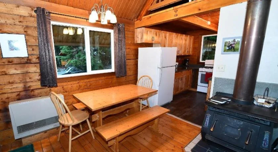 Alyeska Hideaway