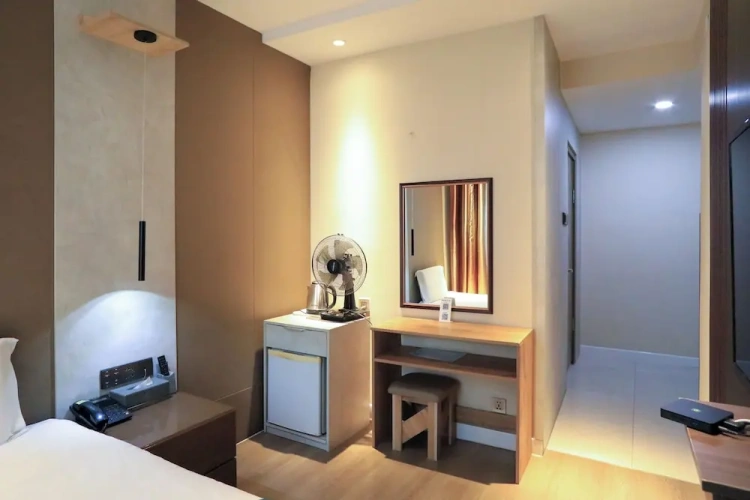 Standard Single room with city view