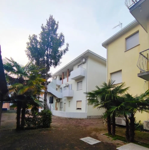 1 Bedroom Apartment with balcony and with city view