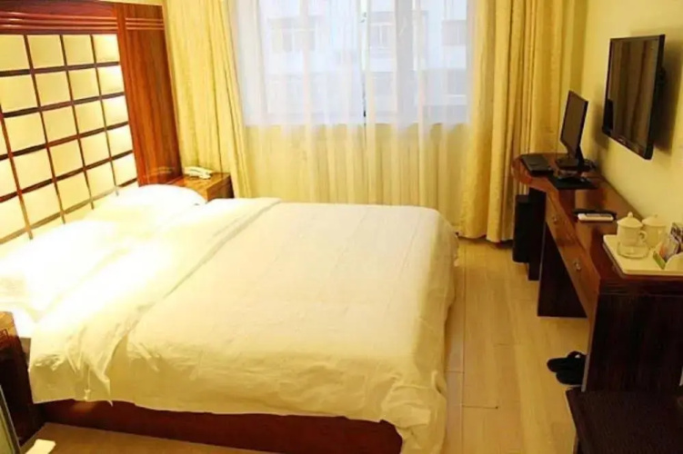 Yijia Express Hotel