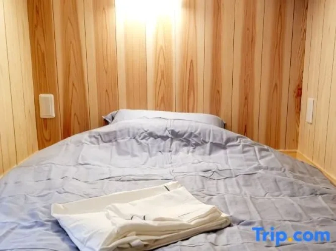 Bed in Dorm (male dorm)