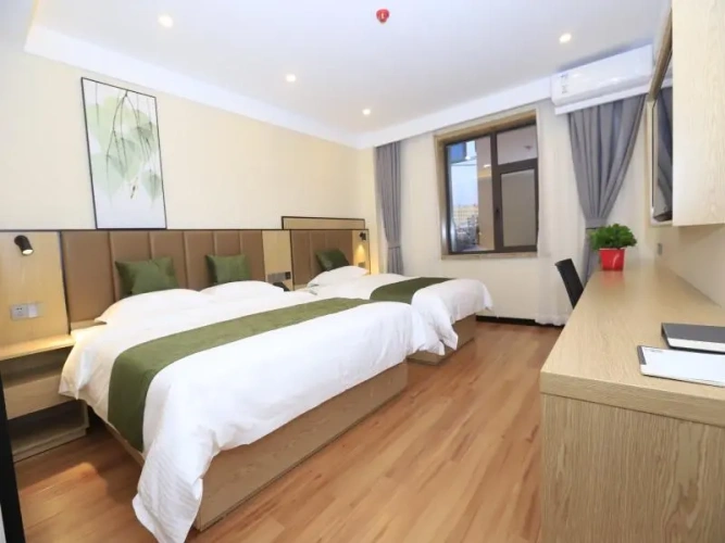 Standard Family room