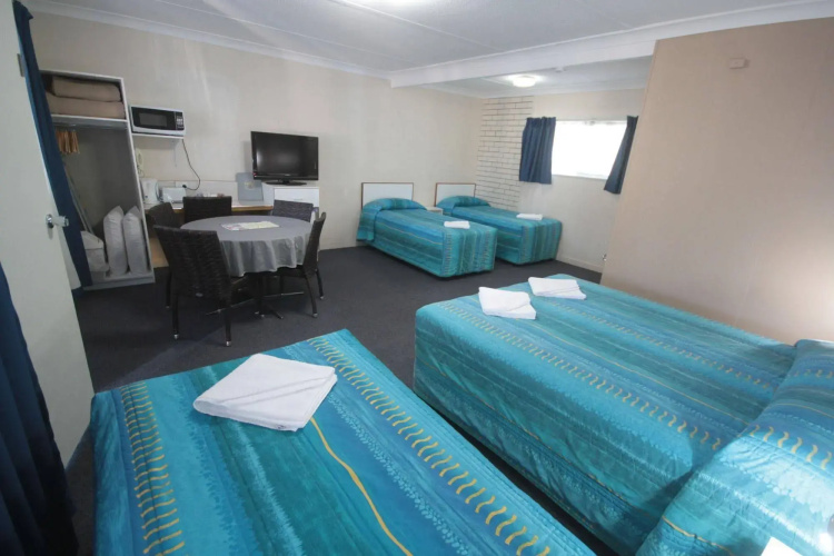 Binalong Motel