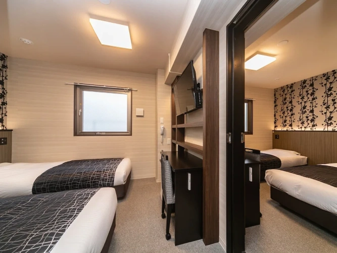 Connecting Quadruple room