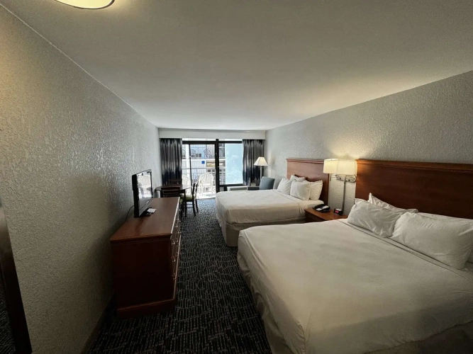 Standard Quadruple room with balcony