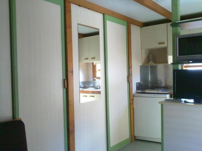 2 Bedrooms Bungalow