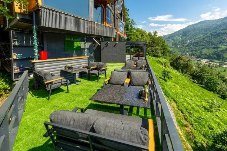 Pavri Suit Bungalow