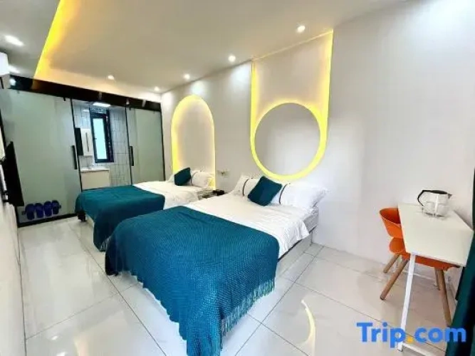 Premium Twin room