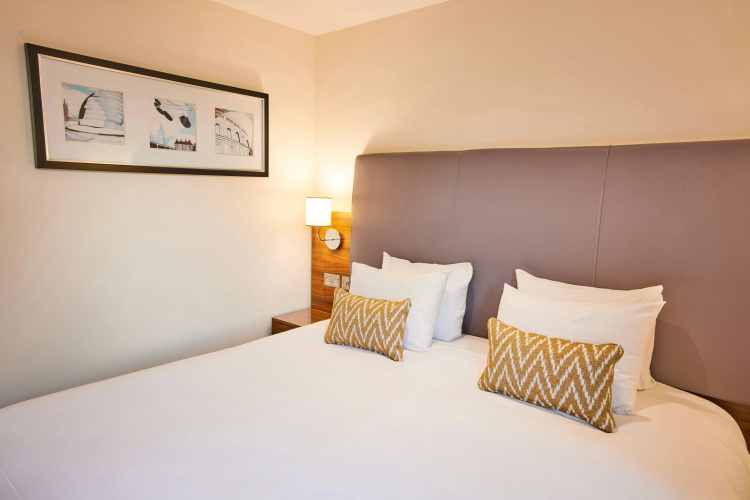 Thistle London Heathrow Terminal 5 photo 8