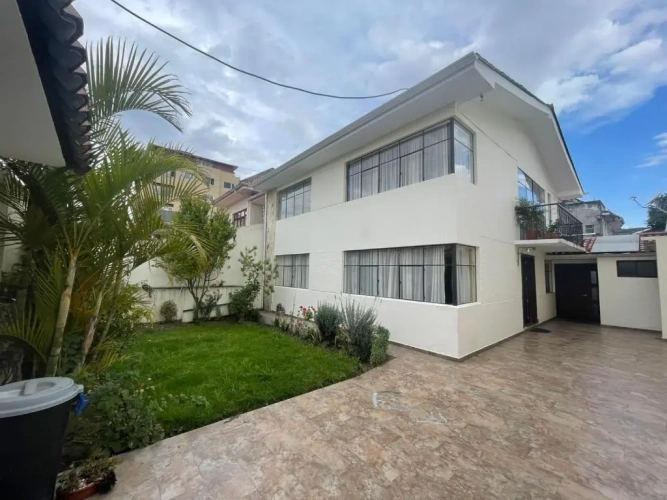 3 Bedrooms Cottage