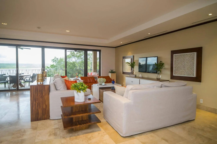 Papagayo Luxury