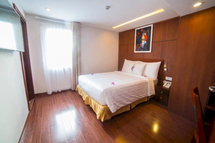 Truong HotelOver view