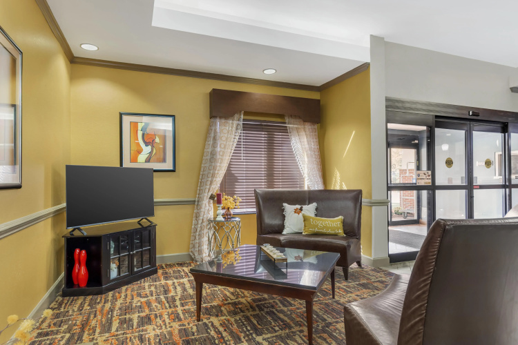 Best Western Plus Suites-Greenville