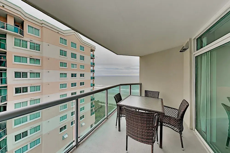 1101blue 2 Bedroom Condo