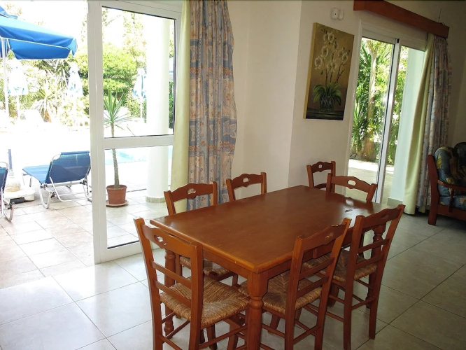 Rododafni Villas