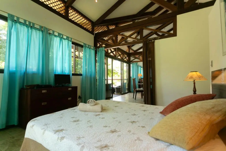 Kenaki Lodge
