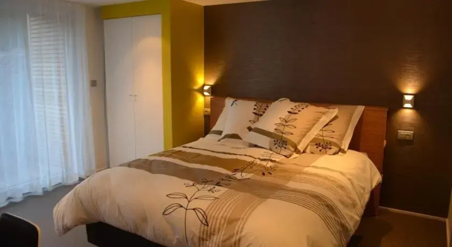 236 Guestroom