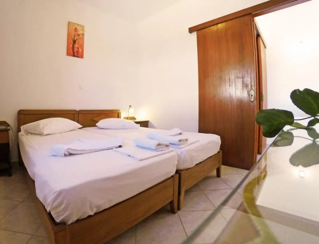 Tarsanas Apartments