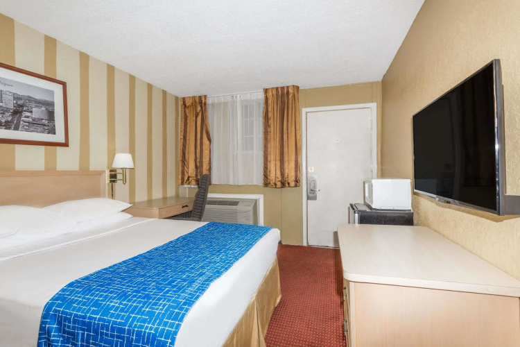Travelodge Phoenix Downtown
