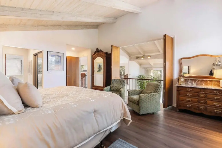 Heavenly Carmel Stay for 10!