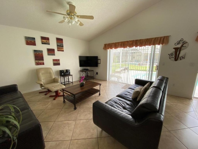 3 Bedrooms Cottage