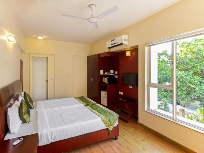 Brooks Manor Service Apartments