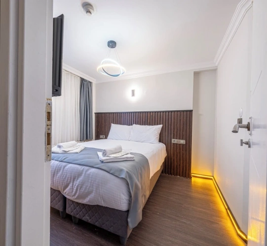 Economy room
