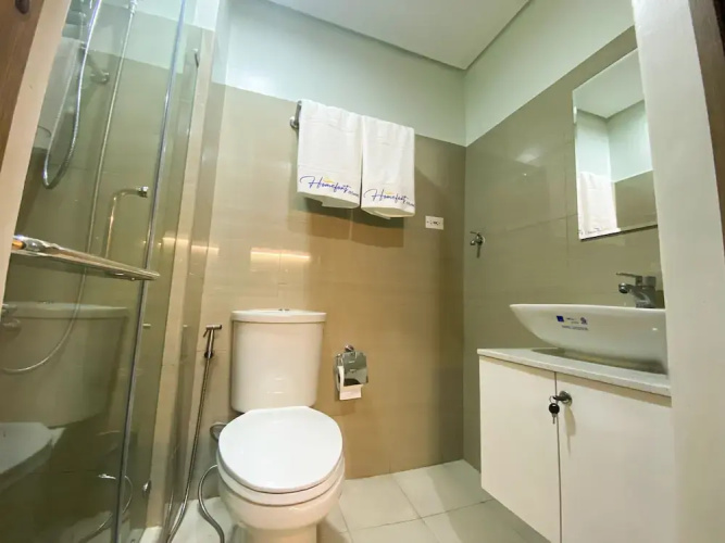 Homefort iHotel at Shore 2 Residences