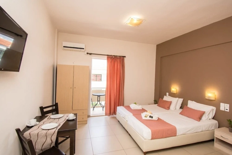 Standard Triple room with balcony