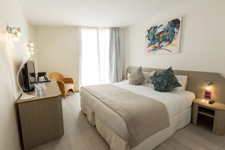 Classic Double room with view