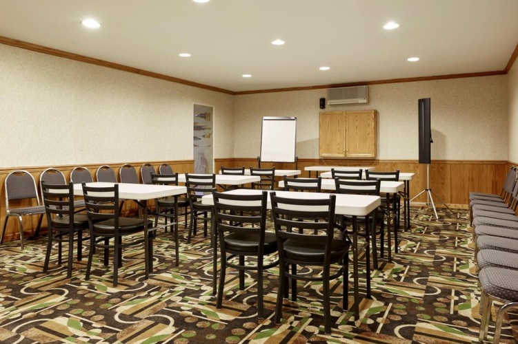 Ramada by Wyndham Abbotsford photo 13