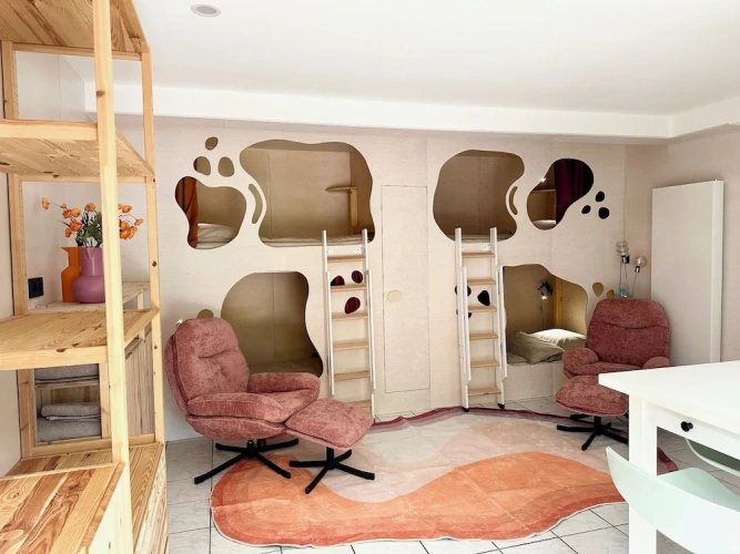 Standard Quadruple Family room