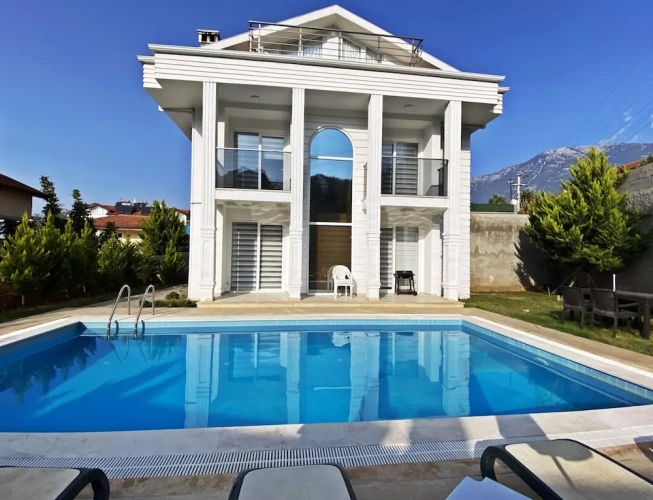 Deluxe Villa
