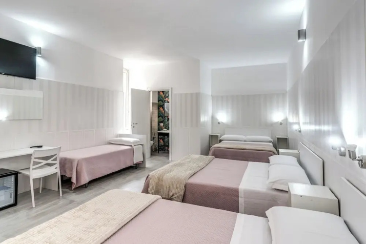 Altadomus Roma Guesthouse