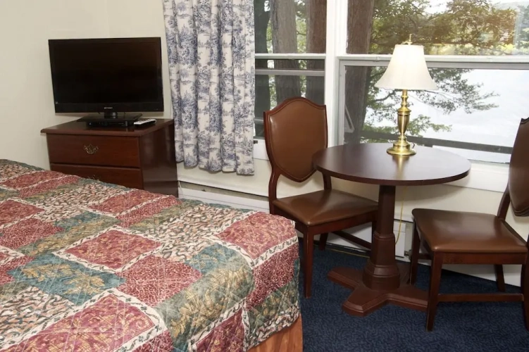 Standard Double room with river view