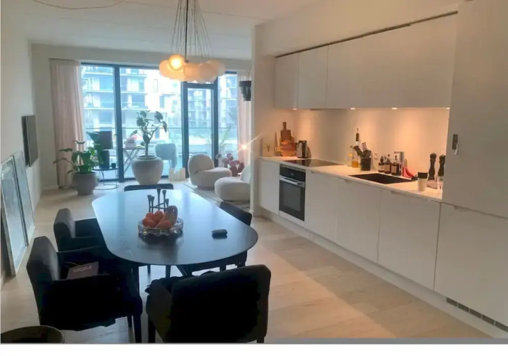 Exclusive Apartment - Water Front View