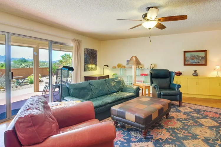 Green Valley Abode w/ Pool Access & Mtn Views