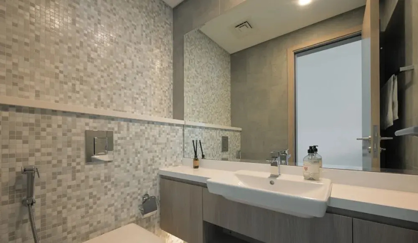 KOHH - 2BR in Stella Maris Tower
