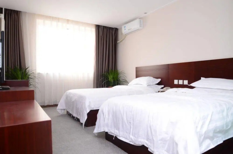 Super 8 Hotel